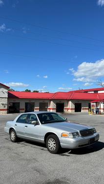 Silver 2003 Ford Crown Victoria LX