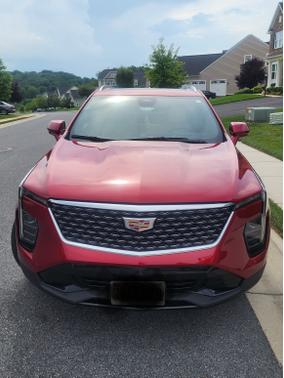 2025 Cadillac XT4 Premium Luxury