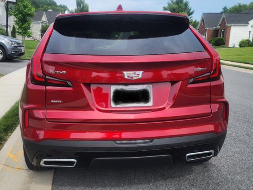 2025 Cadillac XT4 Premium Luxury
