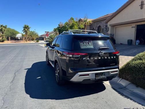 Black 2024 Nissan Pathfinder Platinum