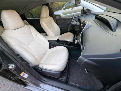 2017 Toyota Prius Prime Advanced