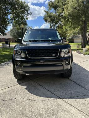 2015 Land Rover LR4 Lux