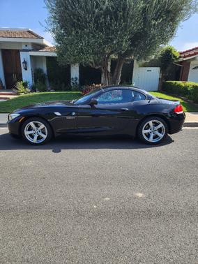 Black 2009 BMW Z4 sDrive30i