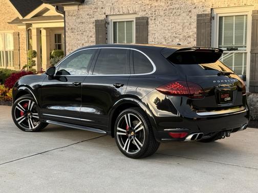 2014 Porsche Cayenne Cayenne Turbo S