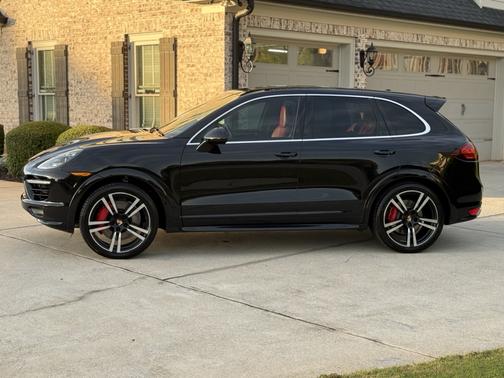 2014 Porsche Cayenne Cayenne Turbo S
