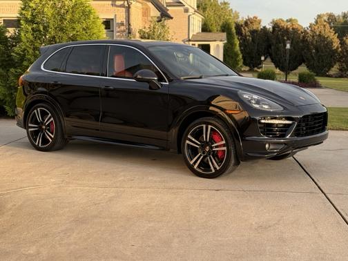 2014 Porsche Cayenne Cayenne Turbo S