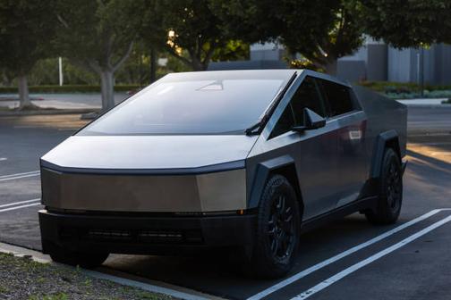 2025 Tesla Cybertruck AWD