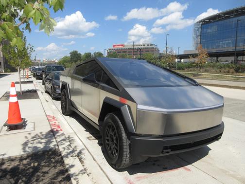 2025 Tesla Cybertruck AWD