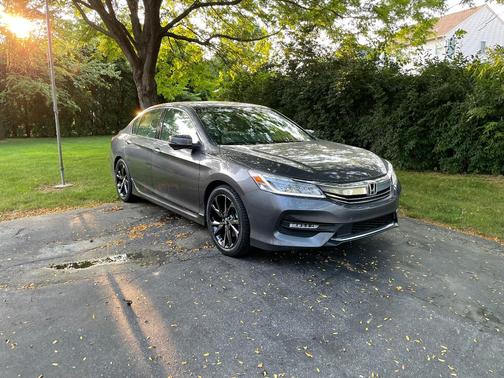 Gray 2016 Honda Accord Touring