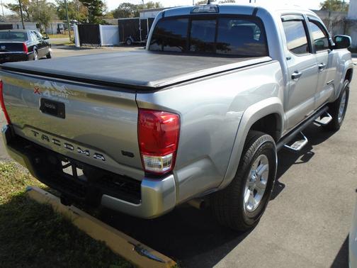 2017 Toyota Tacoma SR5