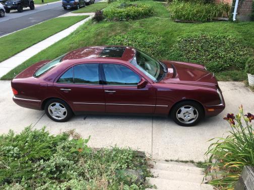 Photo 2 of 6 of 1999 Mercedes-Benz E-Class E430