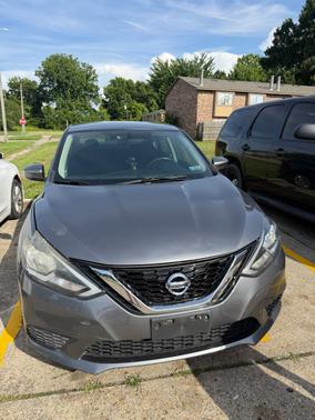 Gray 2017 Nissan Sentra SV