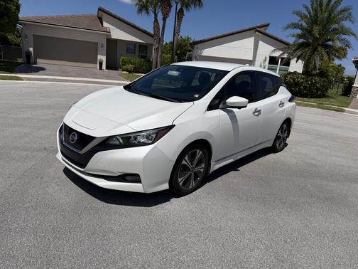 White 2020 Nissan Leaf SV