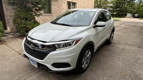 White 2022 Honda HR-V LX