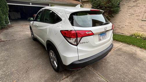 White 2022 Honda HR-V LX