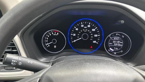 White 2022 Honda HR-V LX