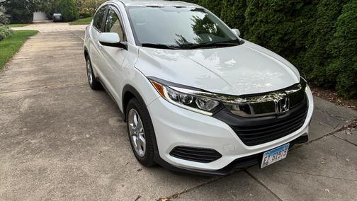 White 2022 Honda HR-V LX