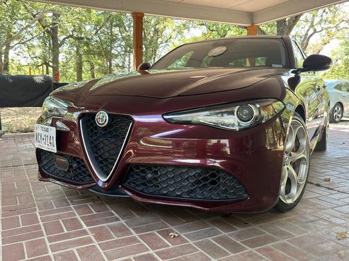 Red 2019 Alfa Romeo Giulia Ti