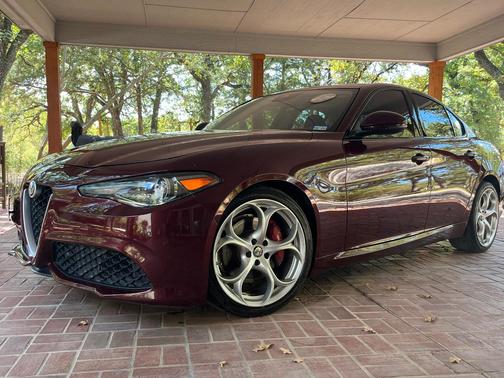 Red 2019 Alfa Romeo Giulia Ti