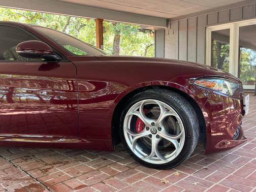 Red 2019 Alfa Romeo Giulia Ti