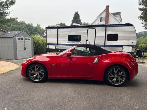Red 2015 Nissan 370Z Touring Sport