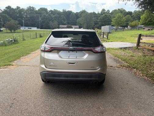 Gold 2017 Ford Edge SE