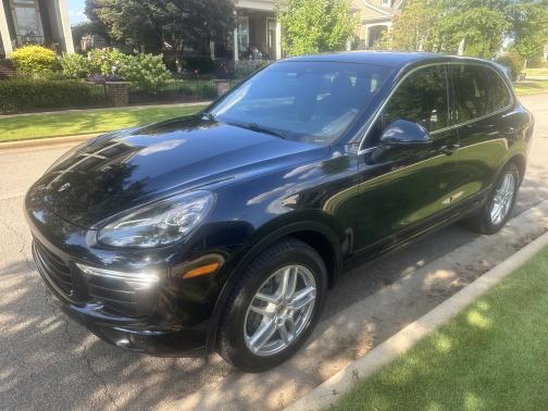 2016 Porsche Cayenne Cayenne