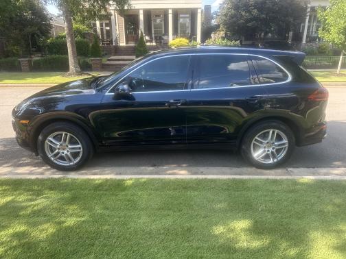 2016 Porsche Cayenne Cayenne