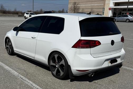 2016 Volkswagen Golf GTI 2.0T S 2-Door