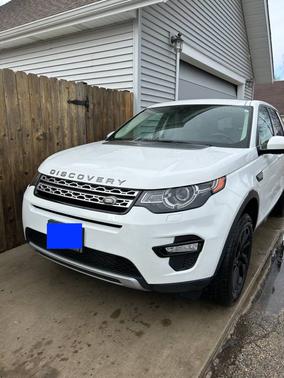 White 2016 Land Rover Discovery Sport HSE