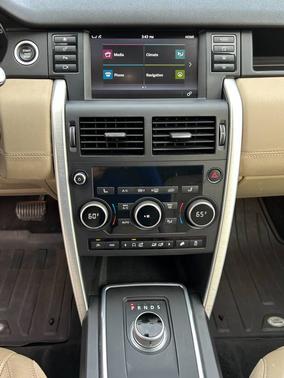 White 2016 Land Rover Discovery Sport HSE