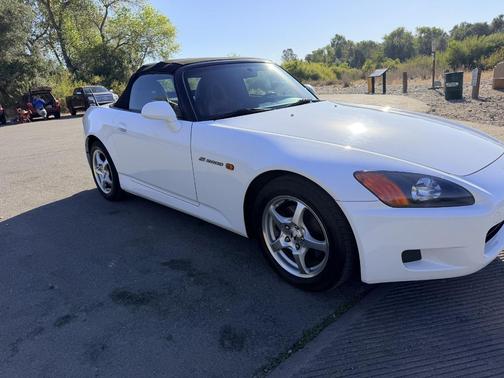 White 2000 Honda S2000 Base