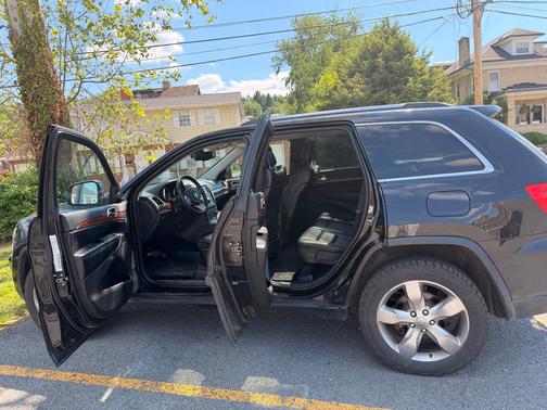 Black 2012 Jeep Grand Cherokee Limited