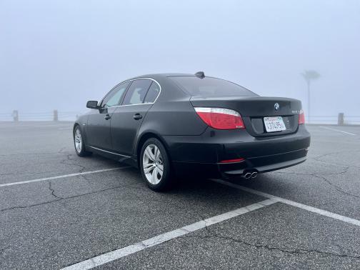 2009 BMW 528 i