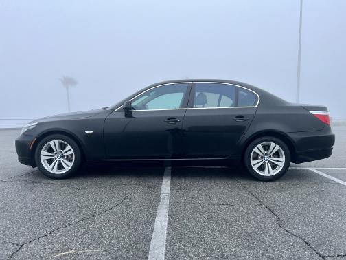 2009 BMW 528 i