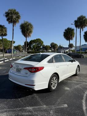 2015 Hyundai SONATA SE