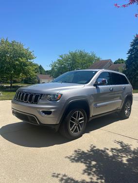 Silver 2021 Jeep Grand Cherokee Limited