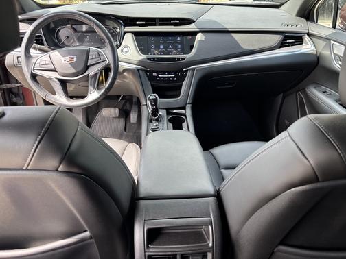2022 Cadillac XT5 Luxury