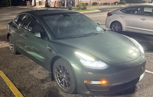 Green 2022 Tesla Model 3 Long Range