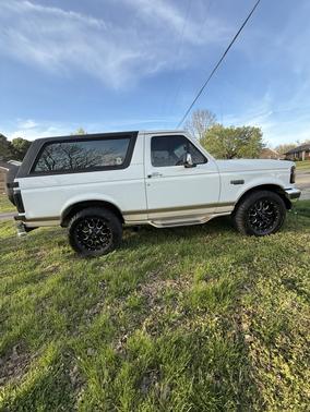 1996 Ford Bronco XLT