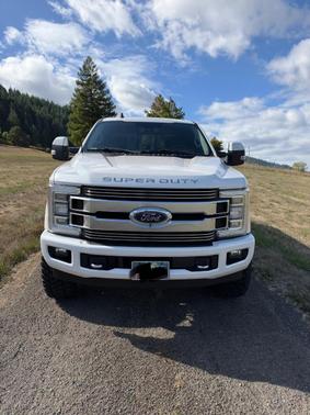 White 2019 Ford F-350 Limited