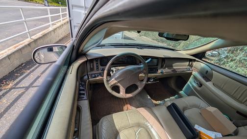 2004 Buick Park Avenue Base
