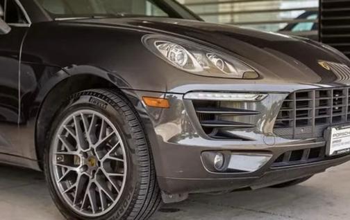 Brown 2018 Porsche Macan Macan S