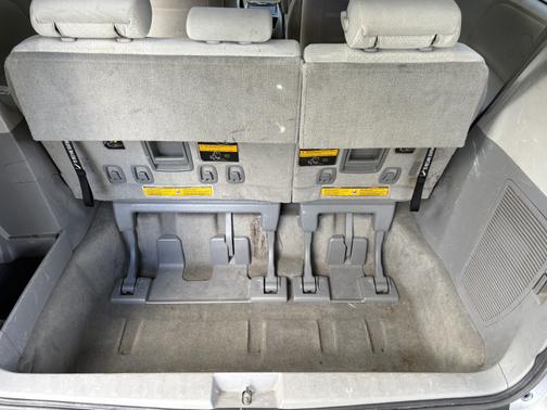 2014 Toyota Sienna LE