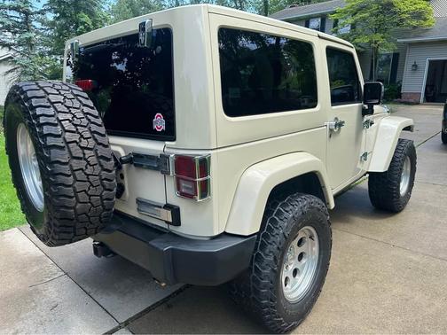 2011 Jeep Wrangler Sahara