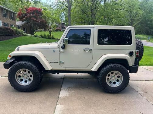 2011 Jeep Wrangler Sahara