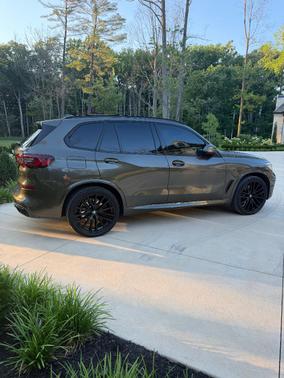 Green 2022 BMW X5 xDrive40i