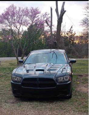 Black 2014 Dodge Charger SE