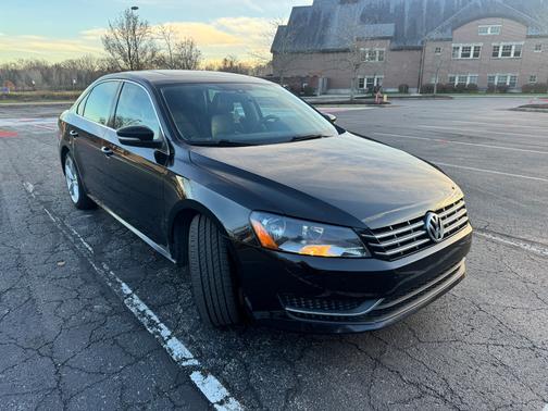 2015 Volkswagen Passat 2.0L TDI DSG SE w/Sunroof