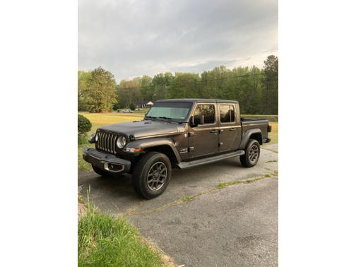 Photo 1 of 1 of 2020 Jeep Gladiator Overland